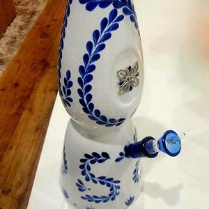 Clase Azul puffable vase